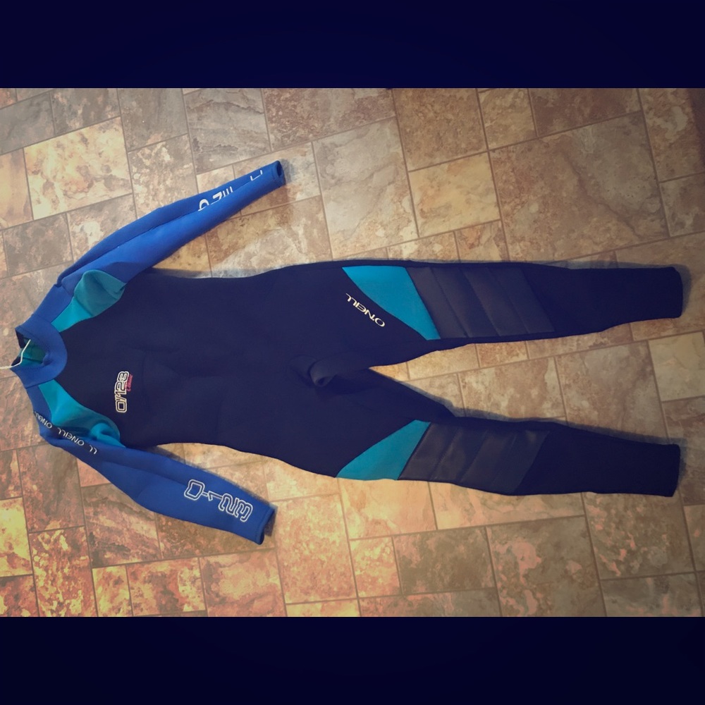Wetsuit